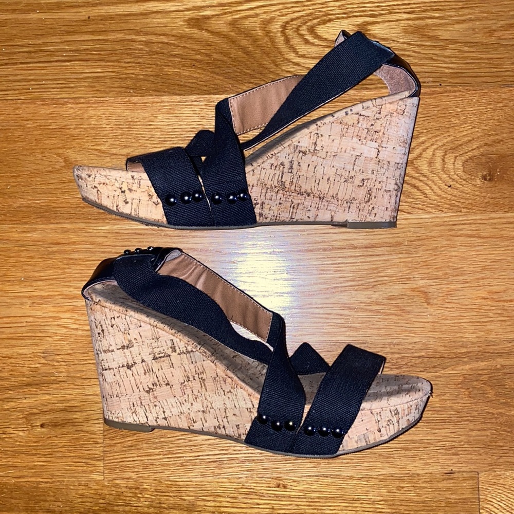 Lucky Brand Black Cork Studded Platform Wedges - Picture 3 of 8